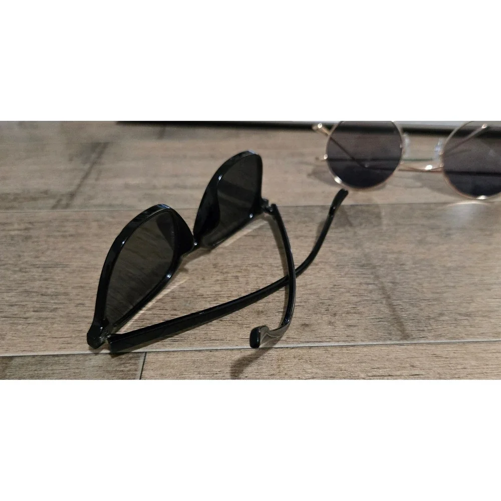 Lot of 2 Sunglasses Black Round Cat Eye and Gold Metal Circle Retro Frames